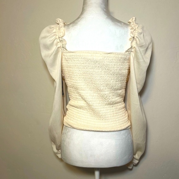 ASTR The Label Rouched Bodice Square Neckline Puff Long Sleeve Top Size M NWT - Picture 9 of 9
